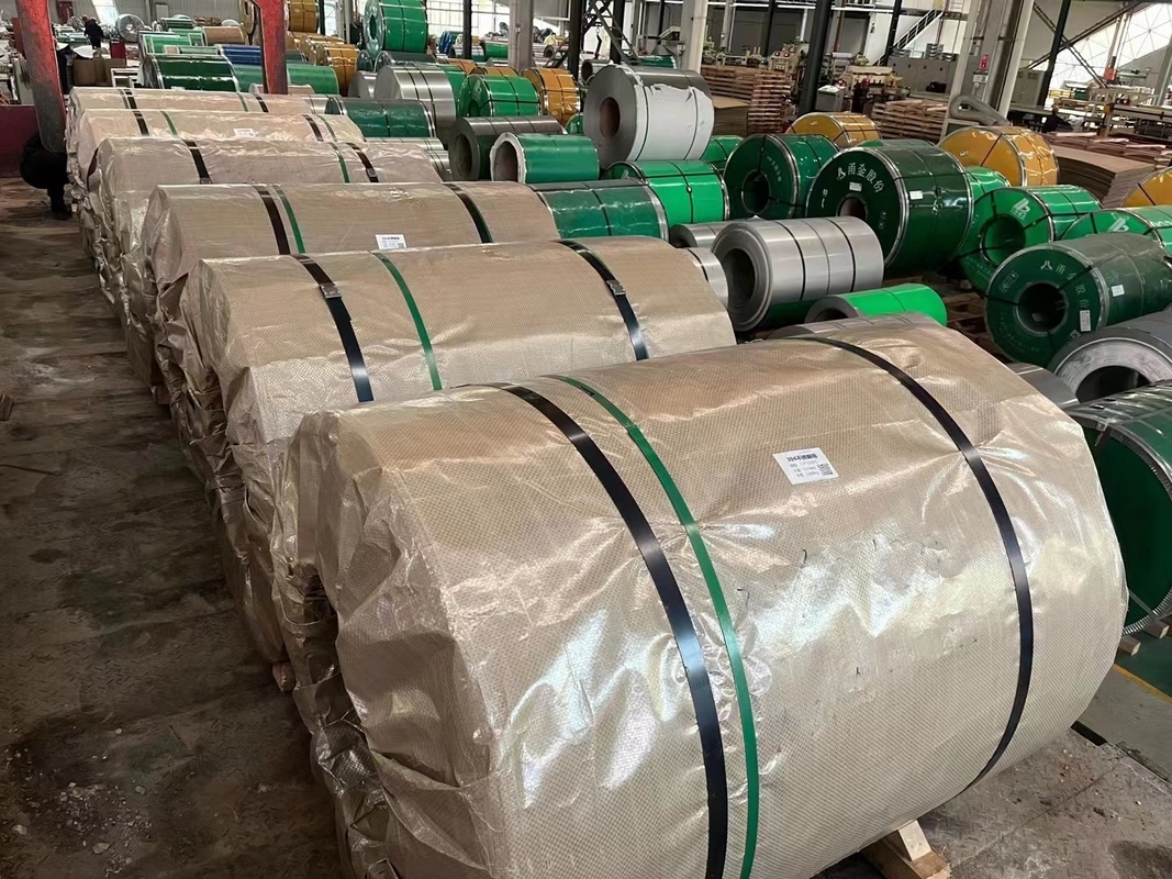 JIS GB AISI Standard 4 mm Okrągły 304 Grubość 0,1 mm - 300 mm Powierzchnia lustrzana cewki ze stali nierdzewnej do naczyń kuchennych